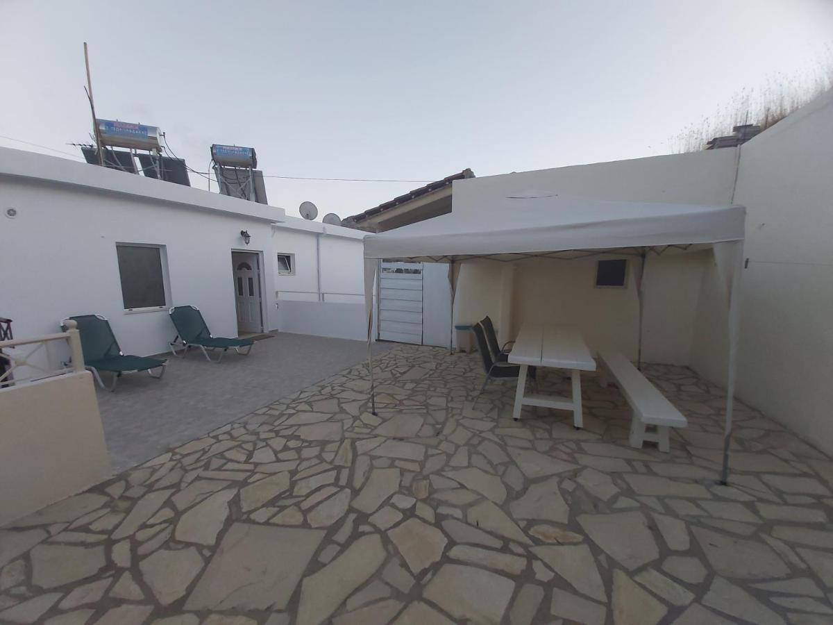 Bodikos Villas & Apartments Pitsidia Exterior photo