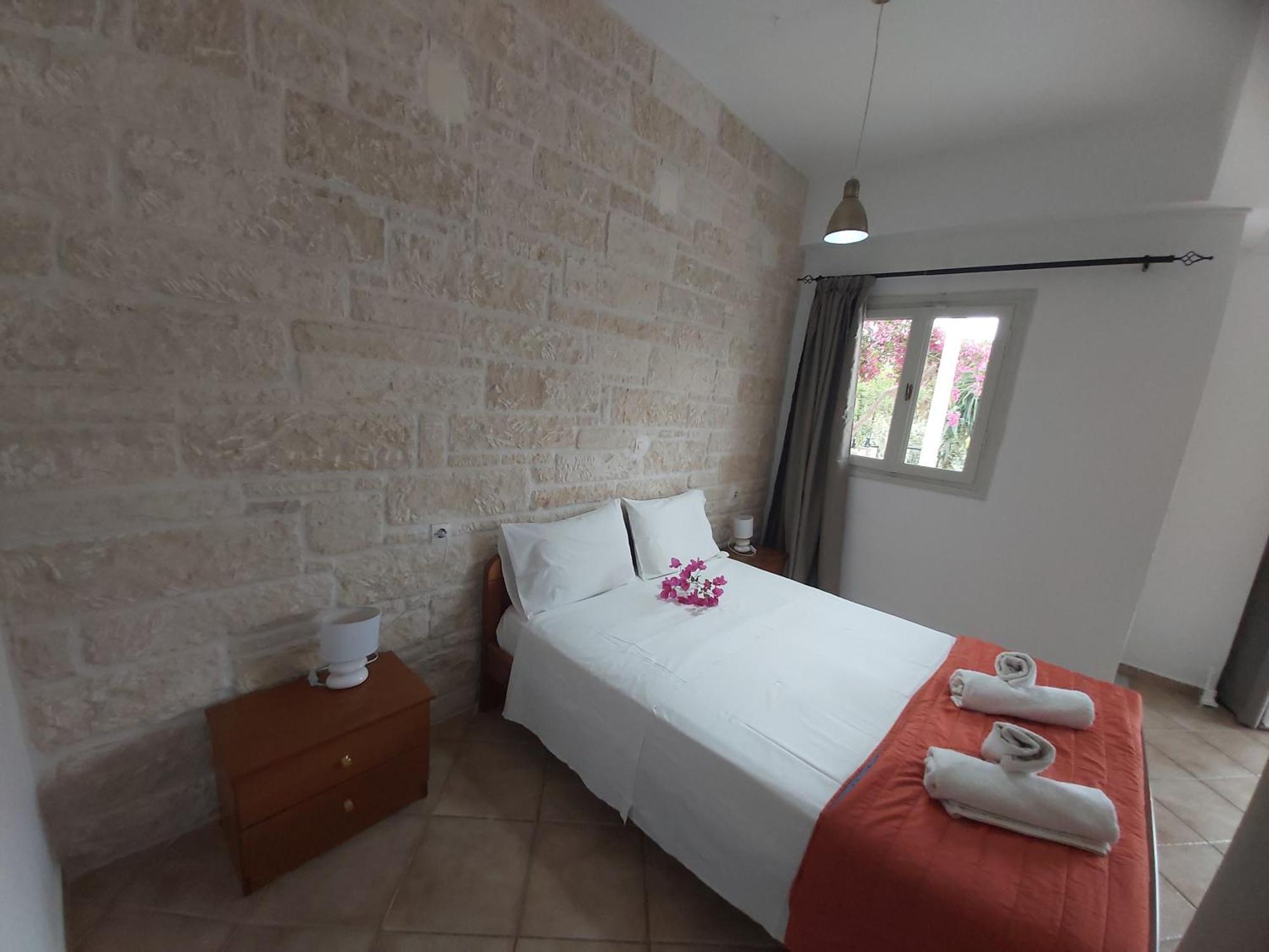 Bodikos Villas & Apartments Pitsidia Exterior photo