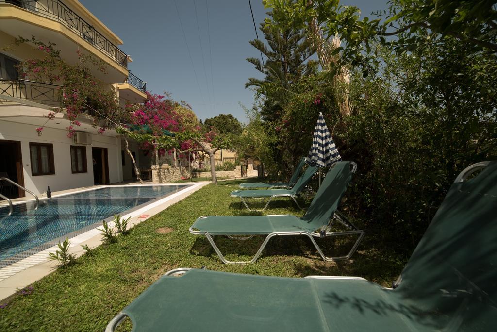 Bodikos Villas & Apartments Pitsidia Exterior photo